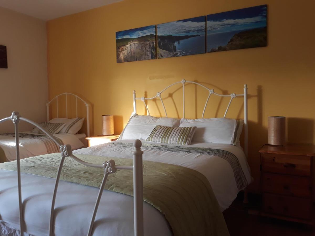 Slieve Elva B&B Лисдунварна Экстерьер фото