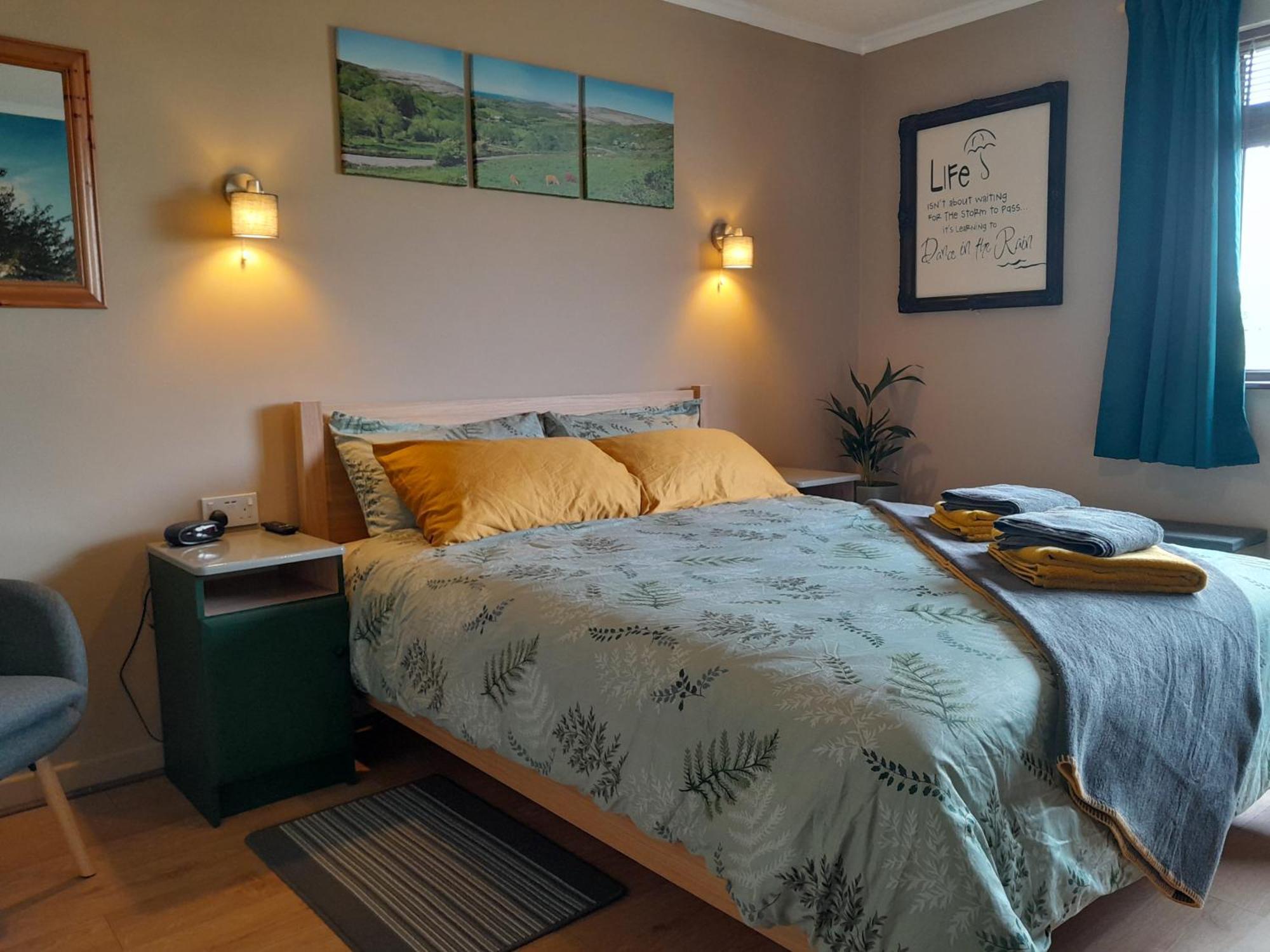 Slieve Elva B&B Лисдунварна Экстерьер фото