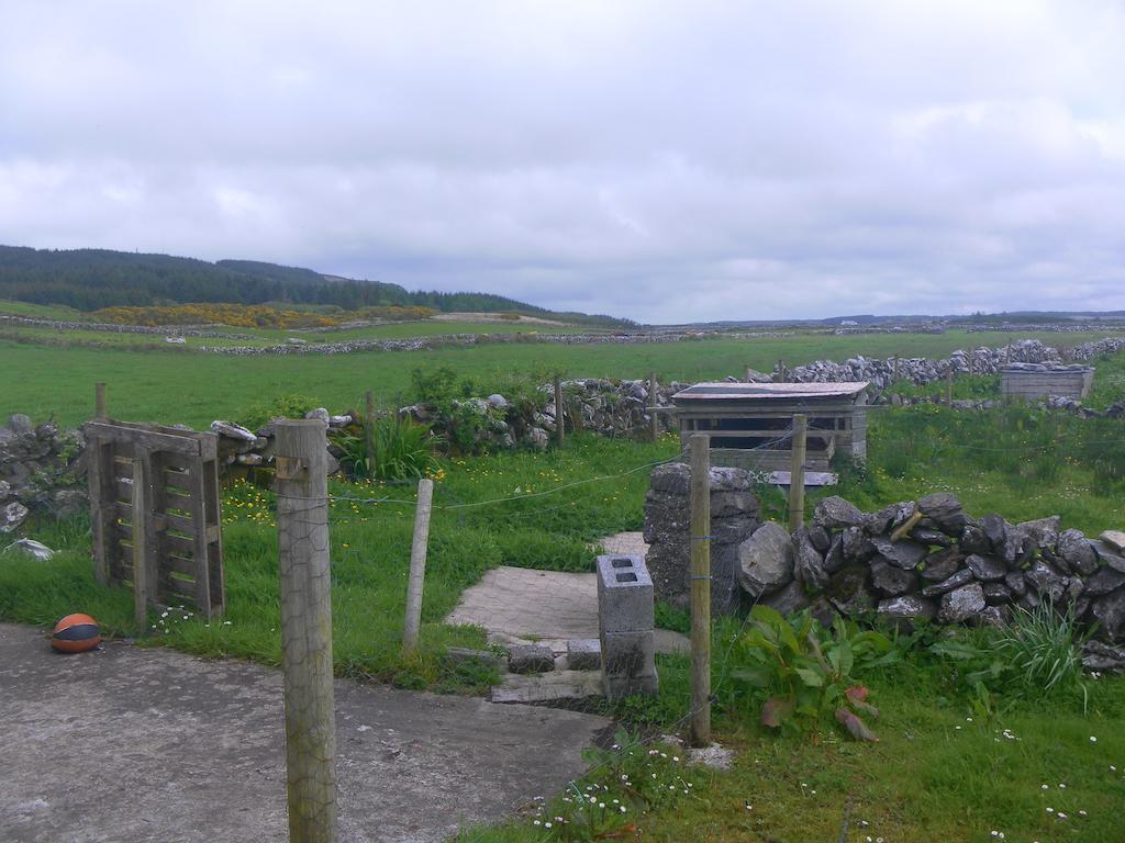 Slieve Elva B&B Лисдунварна Экстерьер фото