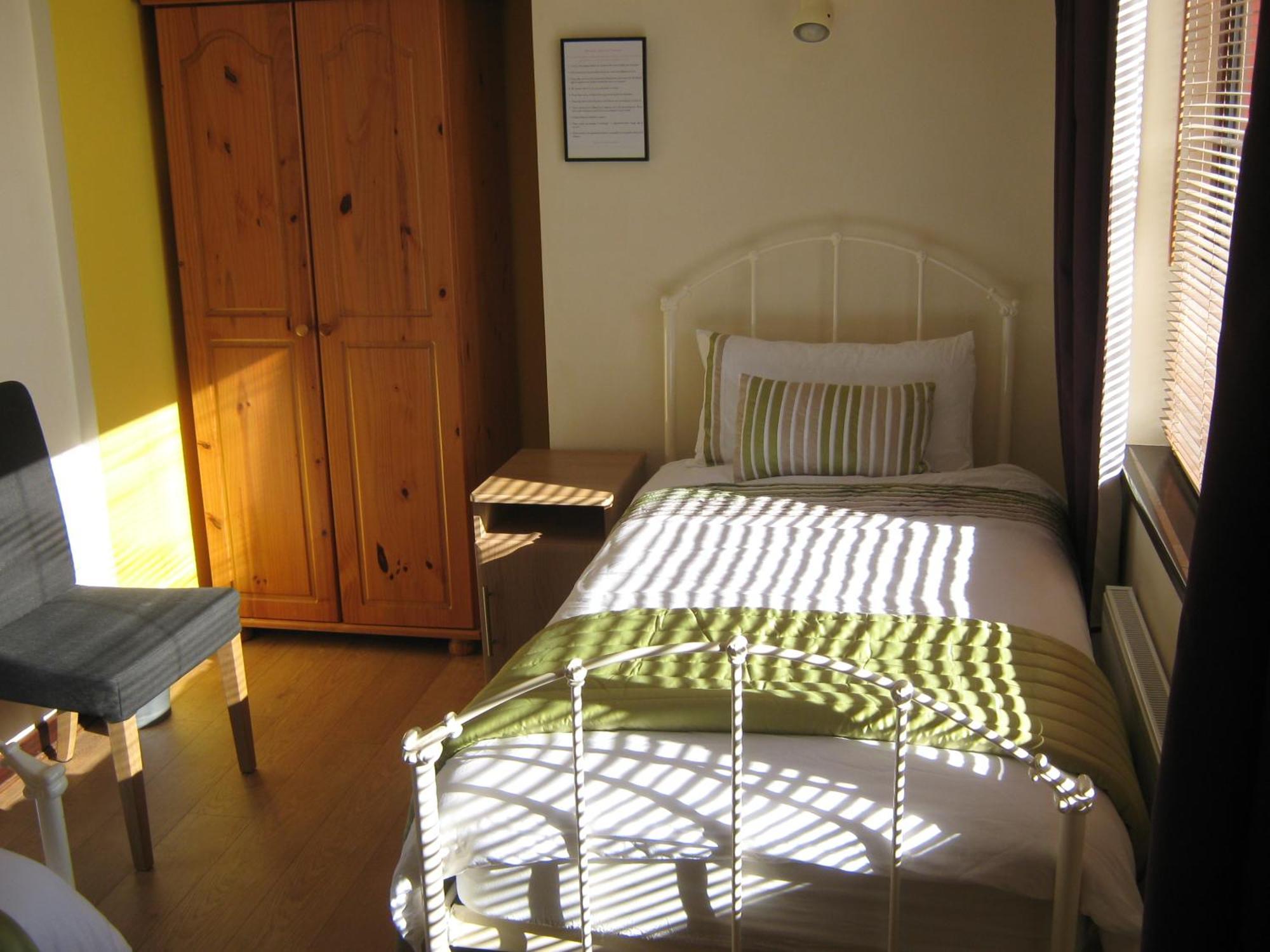 Slieve Elva B&B Лисдунварна Экстерьер фото